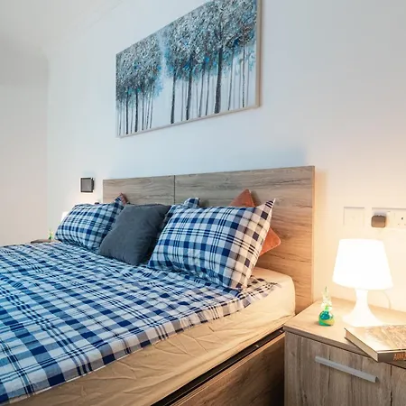 Spacious Brand New 3 Bdr 2 Bth H Apartman *