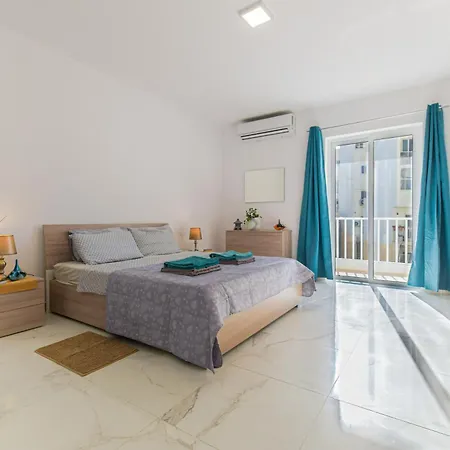 Spacious Brand New 3 Bdr 2 Bth H Apartment St. Paul's Bay