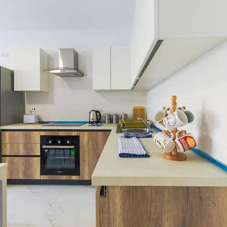 Spacious Brand New 3 Bdr 2 Bth H Apartment St. Paul's Bay