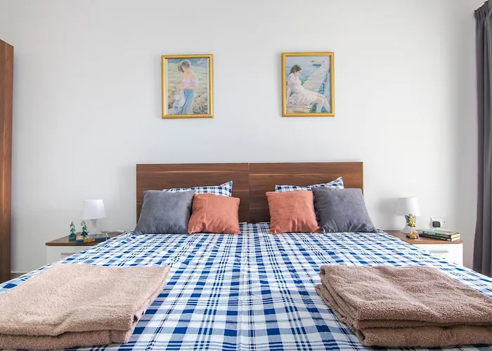 Spacious Brand New 3 Bdr 2 Bth H * St. Paul's Bay