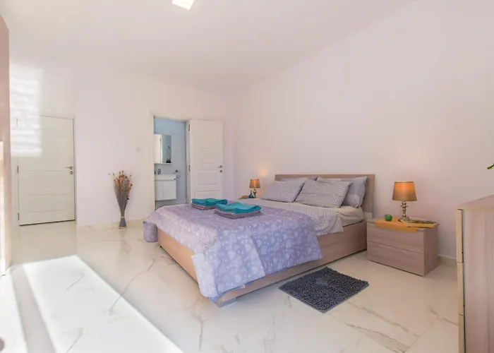 Spacious Brand New 3 Bdr 2 Bth H St. Paul's Bay